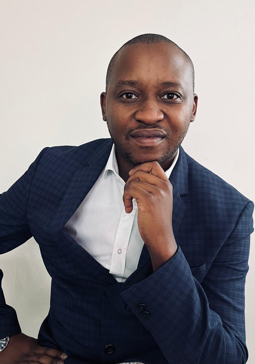 Thami M.